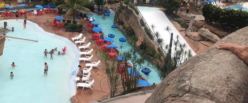 カルダス・ノバス Piazza Diroma Acesso Diroma Acqua Park Gratuito Star Temporadaアパートホテル エクステリア 写真