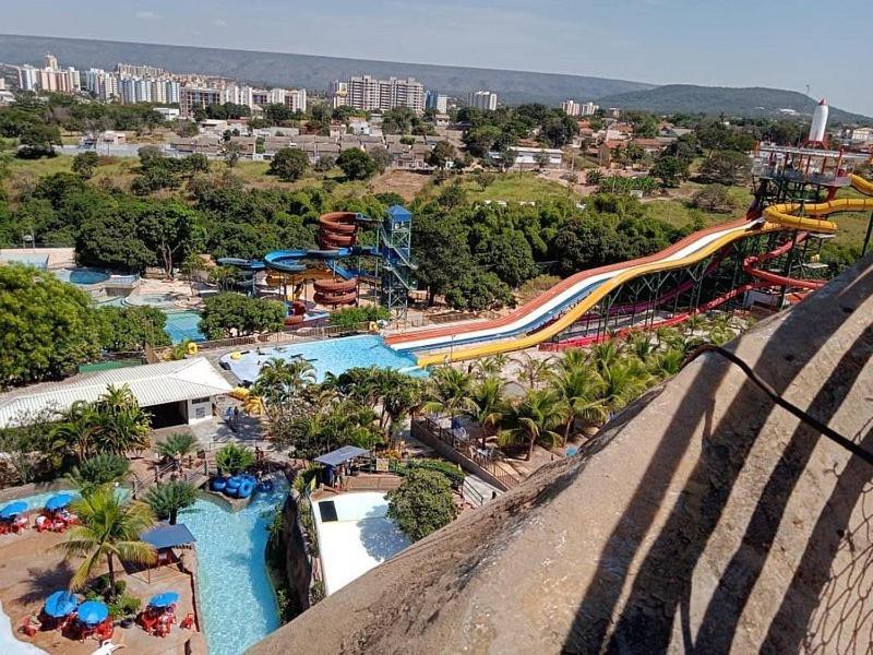 カルダス・ノバス Piazza Diroma Acesso Diroma Acqua Park Gratuito Star Temporadaアパートホテル エクステリア 写真