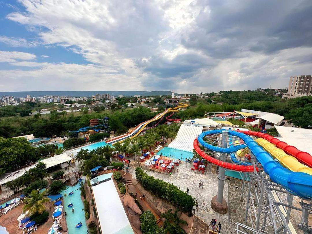カルダス・ノバス Piazza Diroma Acesso Diroma Acqua Park Gratuito Star Temporadaアパートホテル エクステリア 写真